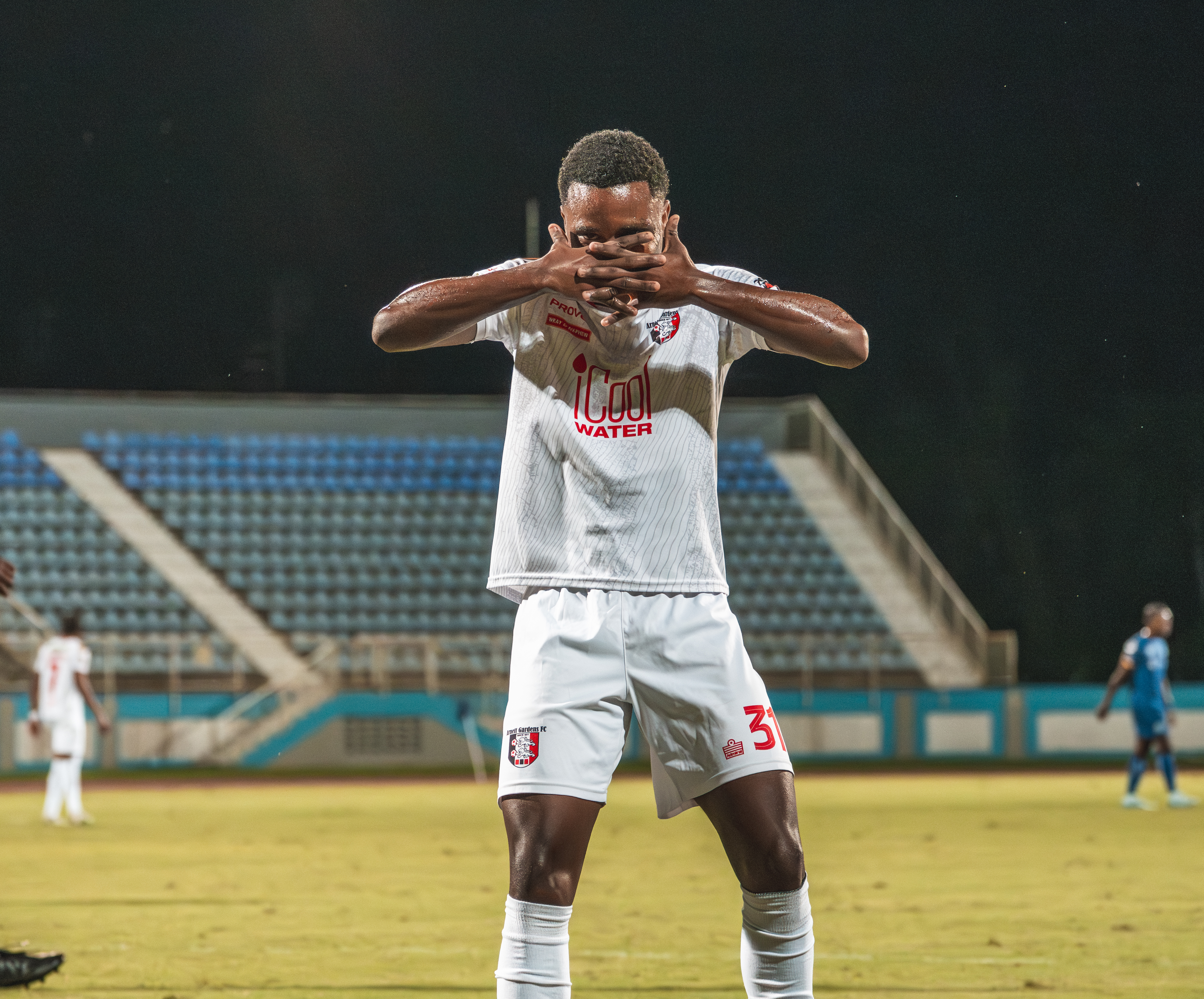 Defending champions Arnett Gardens brush aside Dublanc FC 
